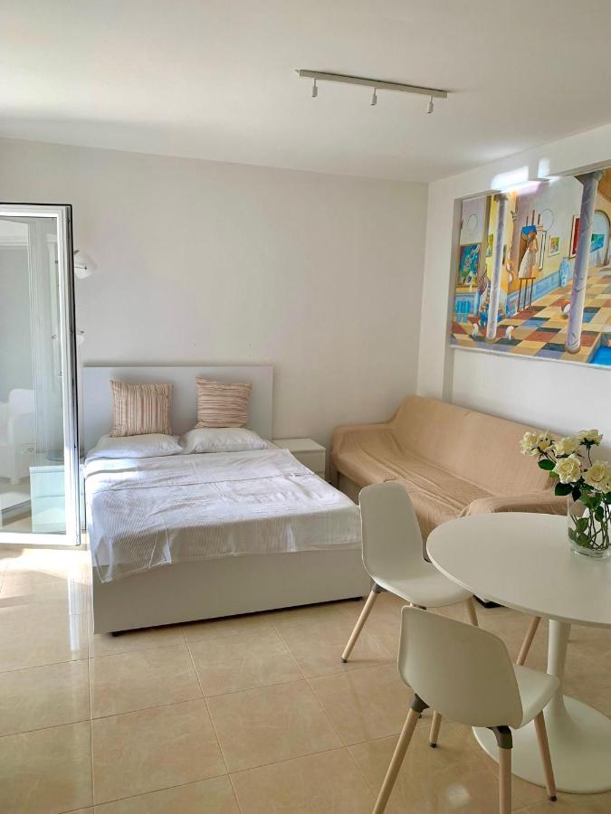 Loli Apartment Luxury White Residence Sarande Ngoại thất bức ảnh