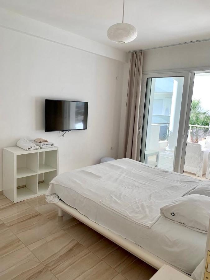 Loli Apartment Luxury White Residence Sarande Ngoại thất bức ảnh